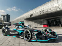 【フォーミュラE】世界選手権昇格の2020/2021シーズンを戦うマシン“Gen2 EVO”を公開 画像