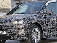 『X5』とはかなり違う…BMWの電動SUV『iX5』が寒冷地テスト 画像