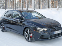 VW ゴルフGTI の頂点「TCR」新型は300馬力へ!初期プロトをスクープ 画像