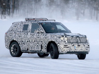 レンジローバースポーツ 次期型、BMW製V8搭載へ…ヴェラール風マスクに変身 画像