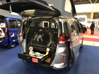 「フリード＋ ドッグラバー」は、コンパクトボディに愛犬おもいの装備を搭載…ジャパンキャンピングカーショー2020 画像