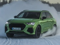 アウディ Q3 新型に最強モデル、400馬力の「RS」…欧州発売 画像