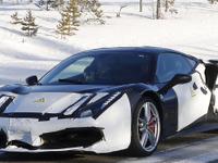 謎のフェラーリ 488GTB の正体は? V6ハイブリッド搭載の新シリーズか 画像