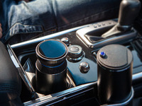 タイヤの空気圧や温度もチェックできる車載空気清浄機、先行販売開始 画像