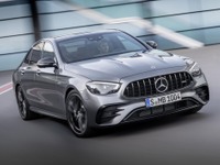 メルセデスベンツ Eクラスセダン 改良新型に「AMG53」、高性能48Vマイルドハイブリッド 画像