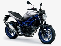 スズキのVツインスポーツ『SV650/SV650X』、カラーリング変更へ 画像