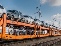 ボルボカーズ、新車の鉄道輸送でCO2排出量を大幅に削減…最大75% 画像