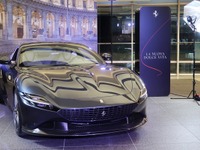 【フェラーリ ローマ】日本披露…現代版“甘い生活”、車名に込められた意味 画像