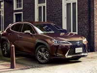 レクサス UX、ブラウン系インテリアの特別仕様車を発売 安全装備も充実 画像