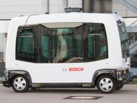 ボッシュ、無人シャトルによる自動運転の走行テストに成功…システム障害でも走行可能 画像