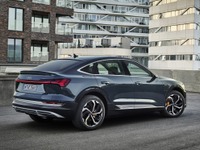 アウディ e-tron スポーツバックに導入記念限定車、バーチャルミラー標準…今春欧州発売へ 画像