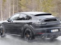 カイエンクーペにも「ライオン」…820馬力の最強ハイブリッド、車名は「GTS」か!? 画像