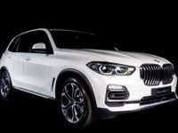BMW X5 に20周年記念車、内装はアルカンターラ…50台をイタリア限定発売 画像
