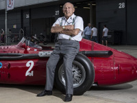 マセラティ、スターリング・モス氏を追悼…1950年代に「250F」で活躍 画像
