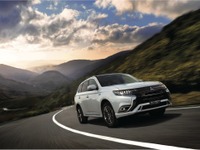 三菱自動車、当期赤字260億円に下方修正　2020年3月期業績見通し 画像