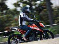 【浦島ライダーの2輪体験記】KTM 250DUKEは、アクティブに楽しめるファンバイク 画像