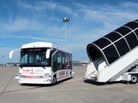中部国際空港で自動運転EVバス実証実験、ZMPなど参加［動画］ 画像