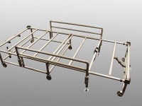 アイシン精機、医療現場向けの簡易ベッド台・簡易間仕切り壁を生産　5月中旬から 画像