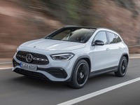 メルセデスベンツ GLA 新型、「AMGライン」を設定…欧州仕様 画像