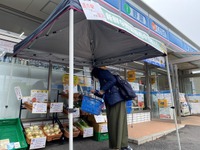 首都圏のコンビニで産直青果を販売…農家とバス会社を支援するローソンの試み 画像