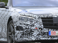 これがメルセデスベンツ Sクラス 次期型だ!右ハンドルの開発車両をスクープ 画像