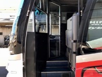 日野、マスクの自社生産やバス運転席保護シールドを試作　新型コロナウイルス対策 画像