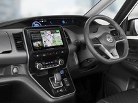パイオニア、大画面ナビ取り付けキットに日産セレナ後期用を追加 画像