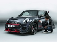 MINI史上最強の『JCW GP』新型、専用の内外装採用…世界限定3000台を生産 画像