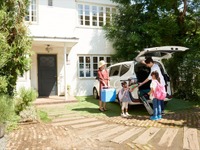 移動に電車もバスも使わない、過半数が「マイカーのみ」…定額カルモくん調べ 画像