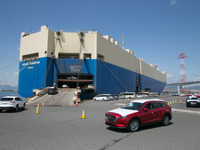 4月の自動車輸出額50.6%減の5253億円、「3・11」以来の下げ幅［新聞ウォッチ］ 画像