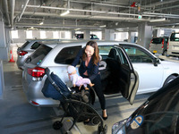 子育て家族向け駐車場を浜松市に開設…駐車幅はゆとりの1.5倍 大和ハウス×コンビ 画像