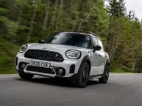 MINI クロスオーバー 欧州の改良新型にPHV、燃費は58.8km/リットル 画像