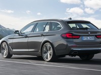 BMW 5シリーズ、ワゴンの「ツーリング」にも改良新型…欧州発表 画像