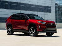 トヨタ RAV4 に初のPHV、今夏米国発売…3万8100ドルから 画像
