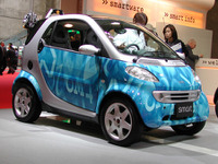 01年輸入車販売は笑う外国、泣く日本 画像