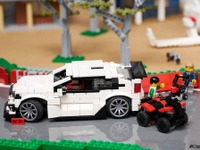 ホンダがレゴブロックでサーキットを製作…シビックタイプR も走る［動画］ 画像