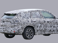 BMW X1 次期型はクーペSUVに生まれ変わる!? 大変身のクーペルーフを捕捉 画像