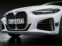BMW 4シリーズクーペ 新型、縦長グリルをカスタマイズ…Mパフォーマンスパーツを欧州設定 画像