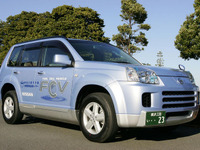 日産 エクストレイル ディーゼルと燃料電池仕様を展示 6月22-29日 画像