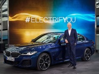 BMWの次世代PHV、EVモード航続は100kmに到達…開発中 画像