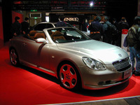 【オートサロン2002速報】日本版AMG---トムスの『ソアラ』『セルシオ』 画像