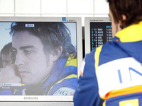 アロンソ、ルノー残留は未定 画像