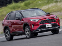 【トヨタ RAV4 PHV 新型試乗】大容量バッテリーのパワーは、想像以上だ…九島辰也 画像