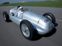 アウトウニオン・タイプDを復刻 画像