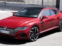 VW アルテオン 改良新型、予約受注を欧州で開始…4万3524ユーロから 画像