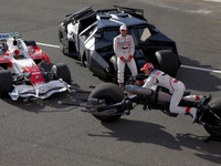 【トヨタF1】写真蔵…バットマンと合体 画像