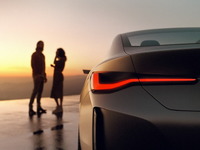 BMWの新型EV『i4』、次期 M3 と同じラインで生産　2021年から 画像