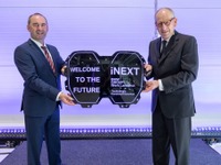 BMWの新型EV『iNEXT』、次世代キドニーグリルに自動運転システム組み込む…2021年から生産 画像