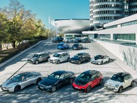 BMWが700万台以上の電動車販売へ、EVは470万台　2030年までに 画像