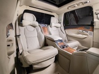 【ボルボ XC90 T8 新型試乗】在庫は残り3台!最高級の「エクセレンス」に酔いしれる…南陽一浩 画像